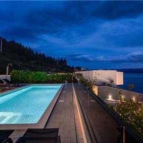 5 bedroom beachfront villa with heated pool near Omis, sleeps 9